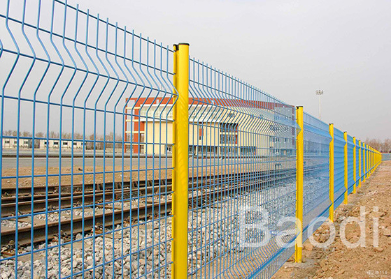 Bahnvinyl beschichtete Maschendraht-Zaun mit kohlenstoffarmem Stahl/Pulver-Spray-Beschichtung