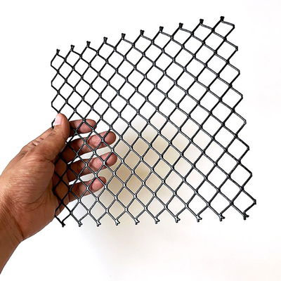 Quadratmeter schwarz lackierte Aluminium-Gitter für saubere oder lackierte Oberflächen in funktionalen Räumen