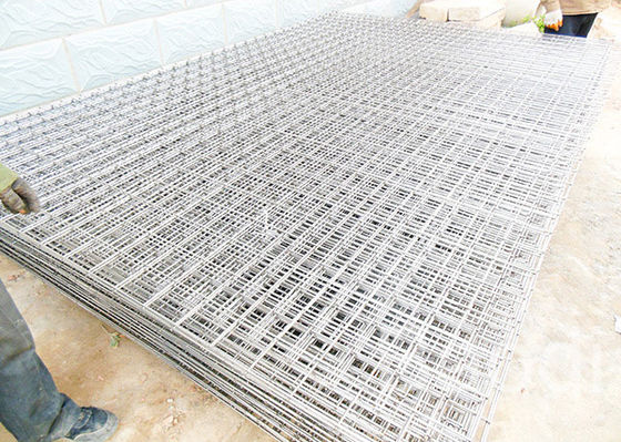 SS304 geschweißtes Maschendraht-Blatt sortiert 0,5 - 2.4m Breite, galvanisierte Stahlmaschen-Blätter