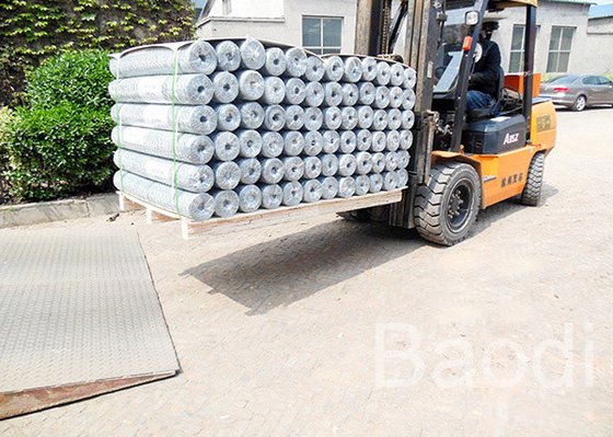 Flussstahl-galvanisierte Maschendraht-Maschendraht-Rolle gesponnen für Zaun 3 - 6 Zoll-Höhe