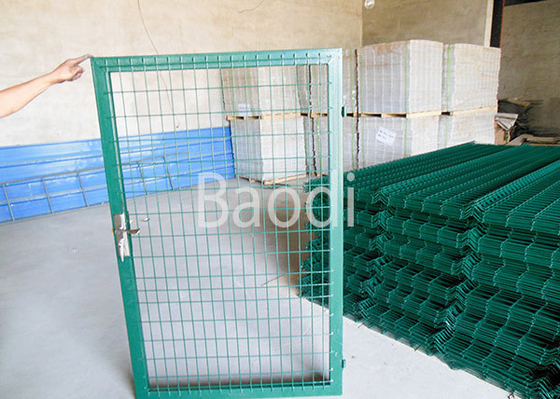 Grüner PVC geschweißter Maschendraht-Zaun mit Tor-leicht Installation 0,4 - 2.5m Höhe