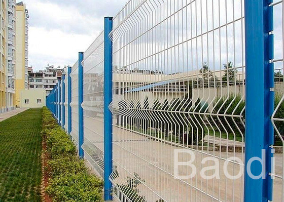 Überzogene Maschendraht-Zaun-Plastikplatten mit Metallpfosten für Feld-Zaun