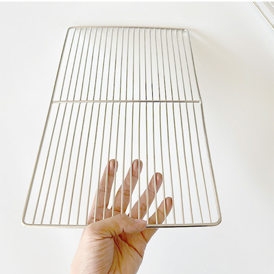 Stilvolles und praktisches Grillzubehör Verbessern Sie Ihr Grill-Erlebnis mit Metallgrillnetz in rechteckiger Form