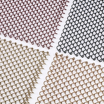 Schneidedienst Stylische Aluminium-Metallnetzvorhänge für moderne Innenräume 1,27 kg/m2