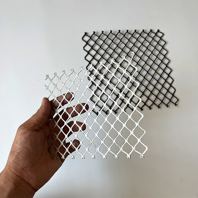 Quadratmeter schwarz lackierte Aluminium-Gitter für saubere oder lackierte Oberflächen in funktionalen Räumen