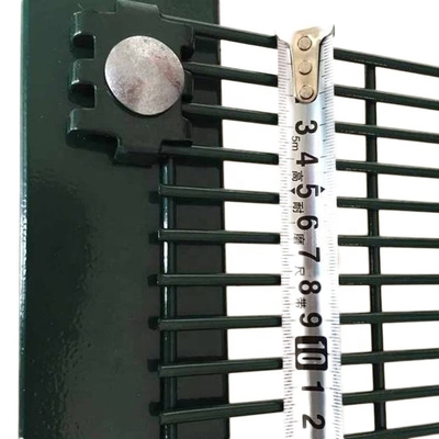 Anti-Cut Galvanized 358 Wire Mesh Fence Panels Dauerhafte und Manipulationssichere Lösung für Industrie- und Gewerbeanlagen