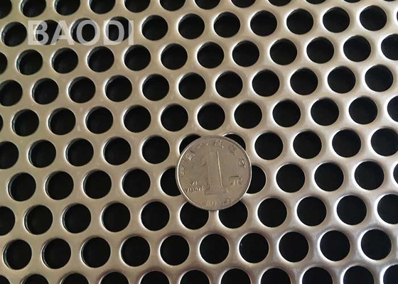 Galvanisiertes rundes Loch schwankte perforierte Metallmasche des Schirm-1mx2m