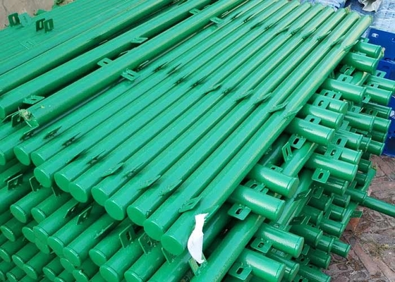 Runden-Posten der grüne Farbe1,8 M Welded Wire Mesh Fencing Pvc Coated With