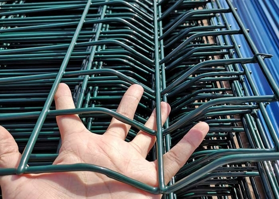 8 Ft-Draht-Mesh Security Fencing Welded Iron-PVC beschichtete quadratisches Gitter